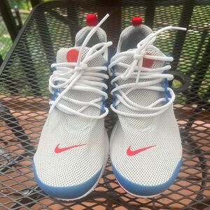 Men’s Presto’s size 11